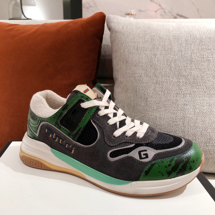 G*u*i mid sneaker
