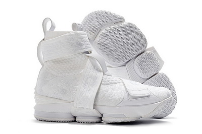 LeBron 14-025