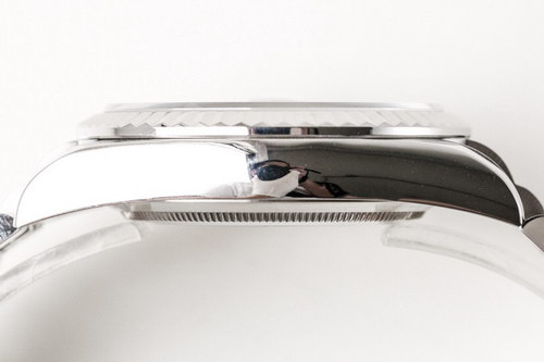 R*l*x watches-099