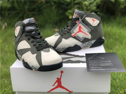 Patta x Air Jordan 7-002