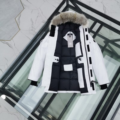 Can*a Go*e coat-107