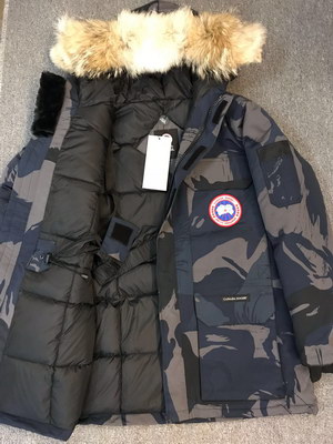 Can*a Go*e coat-115