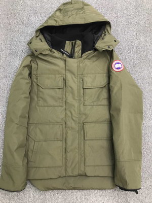 Can*a Go*e coat-37-140