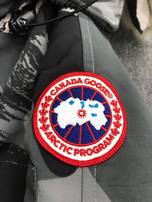 Can*a Go*e coat-01-129