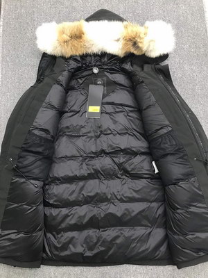 Can*a Go*e coat-143