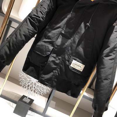 Can*a Go*e coat-161