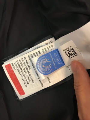 Can*a Go*e coat-153