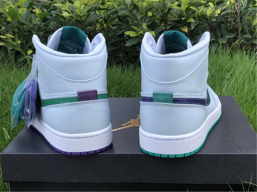 Air Jordan 1 Mid SE “NK Hoops”
