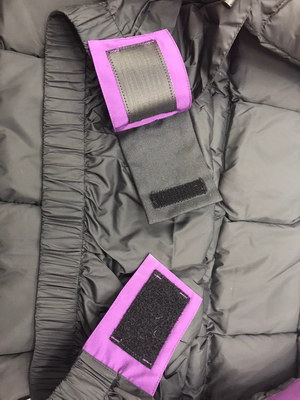 Can*a Go*e coat-180