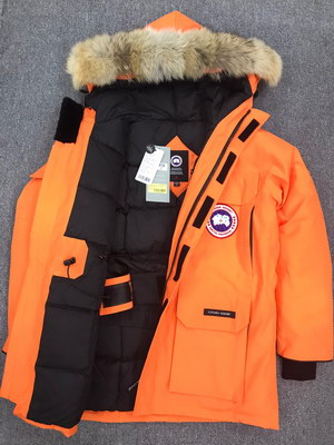 Can*a Go*e coat-181