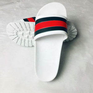 G*u*i slipper(aaa)-414