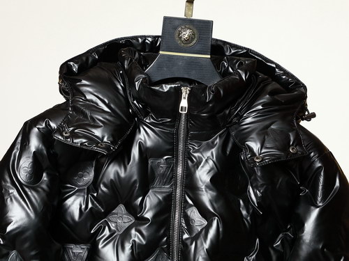 LV Coat-001