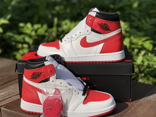 Air Jordan 1 High OG “Heritage”