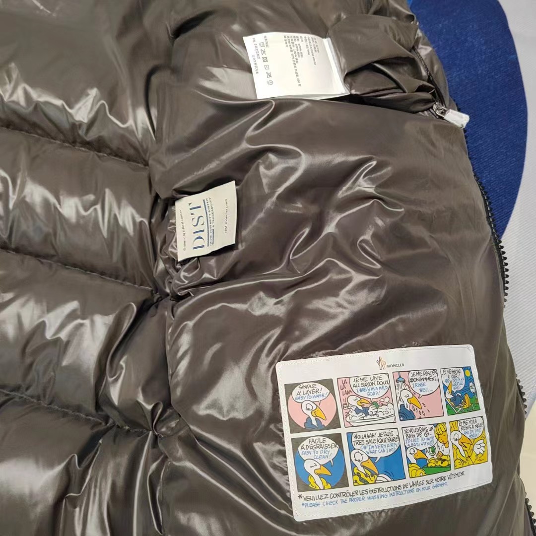 Moncler Coat-122