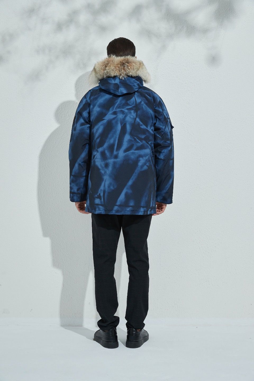Can*a Go*e coat-202