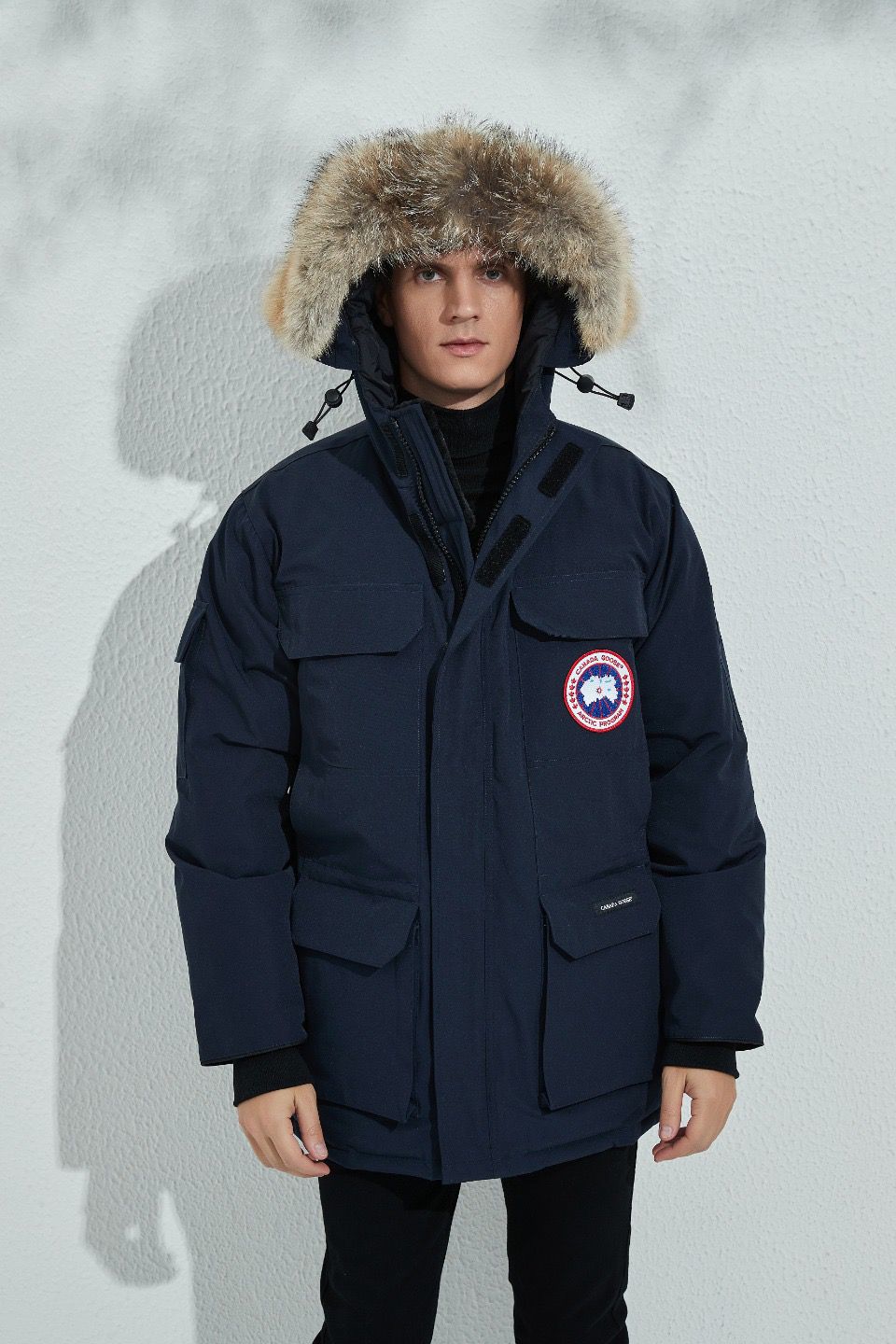 Can*a Go*e coat-205