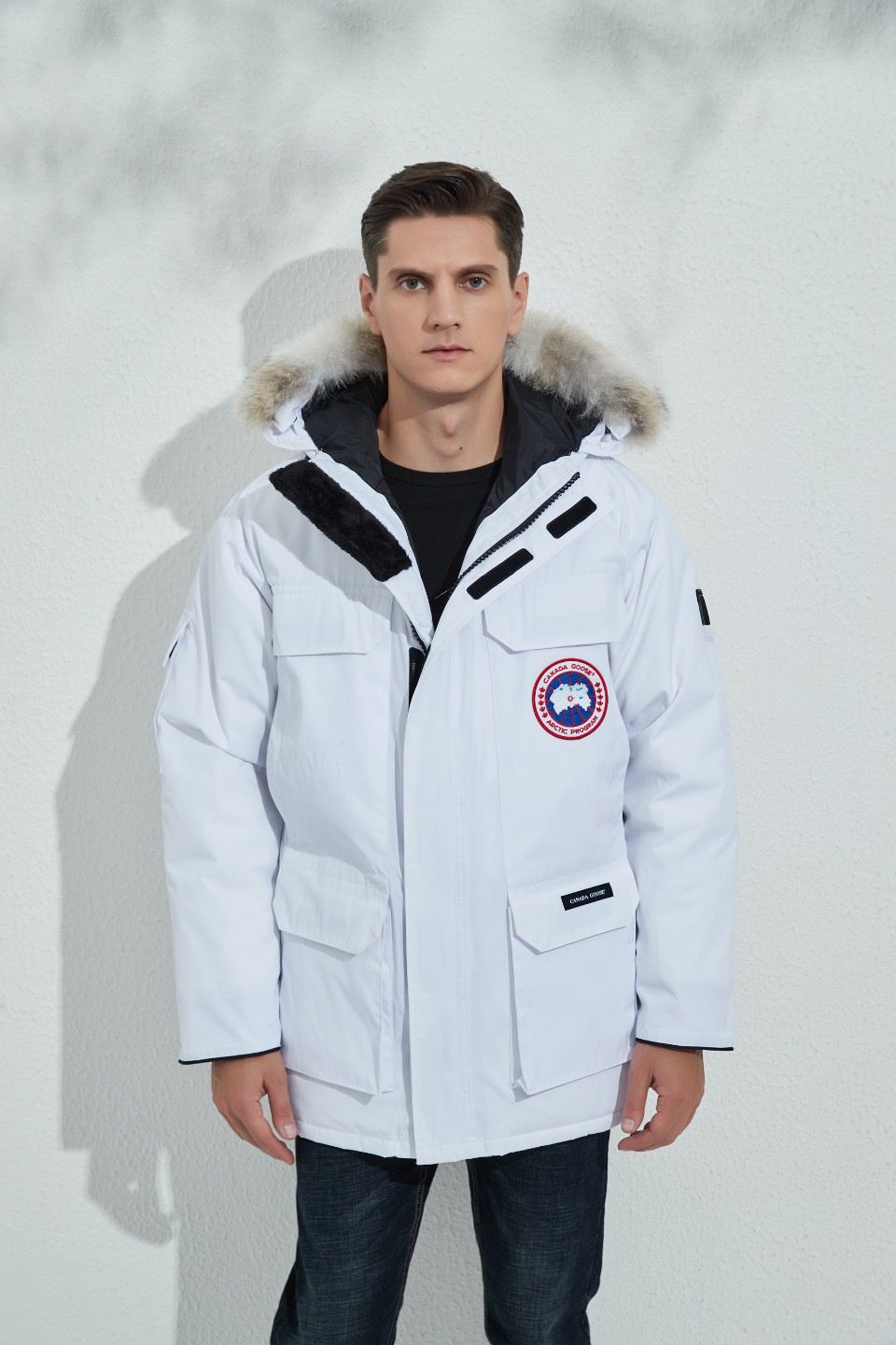 Can*a Go*e coat-196