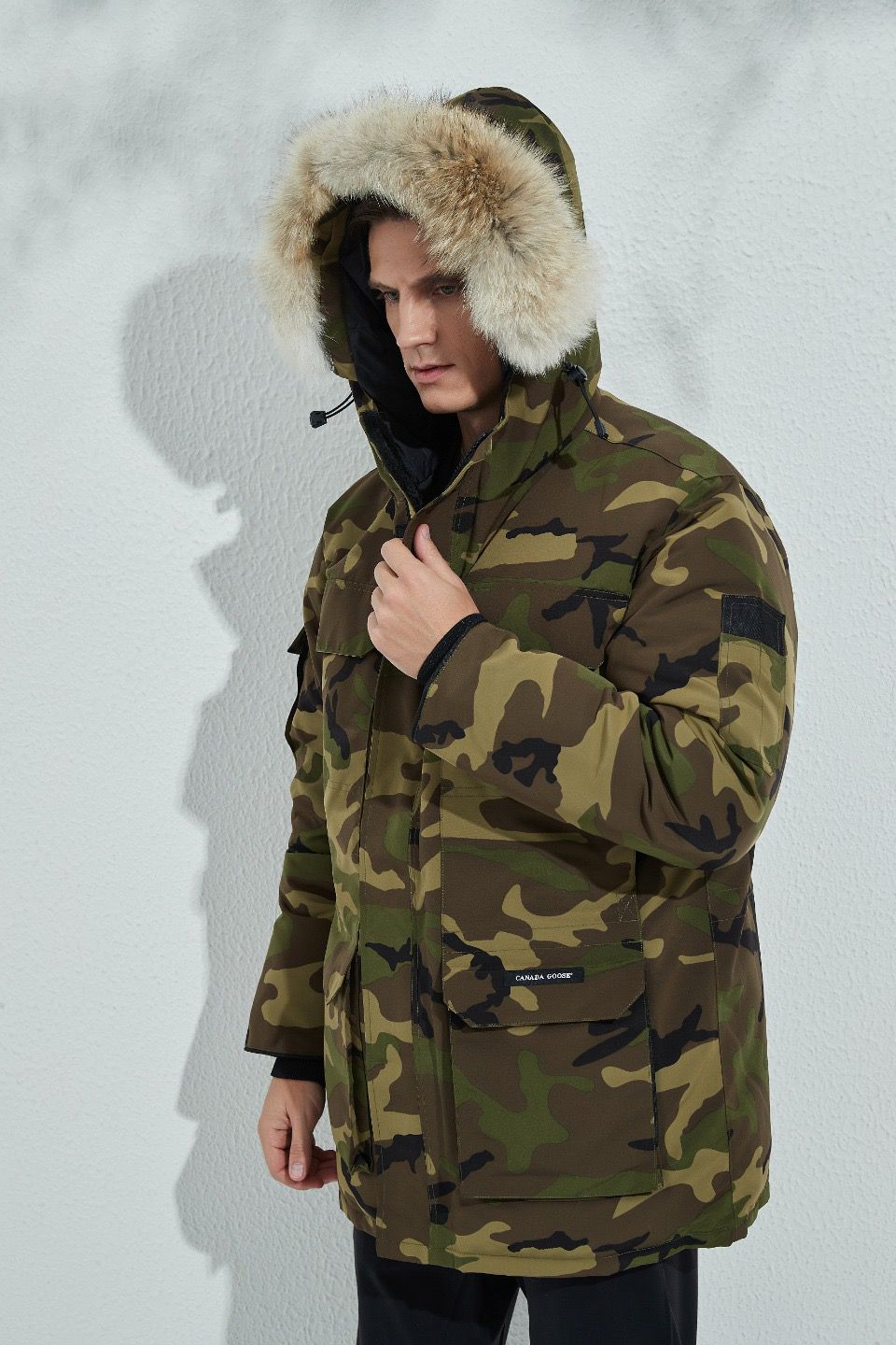 Can*a Go*e coat-198