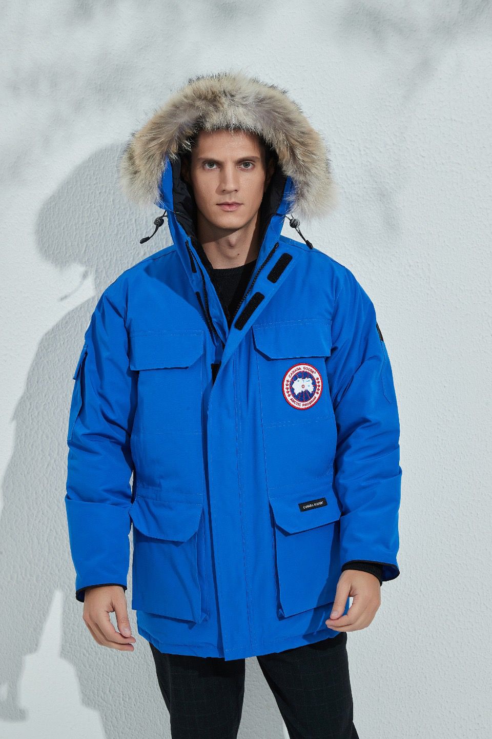 Can*a Go*e coat-201