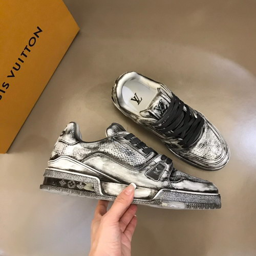 LV Shoes(AAA)-819