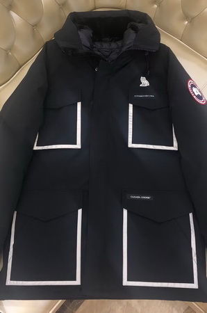 Can*a Go*e coat-213