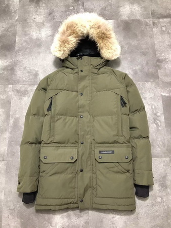 Can*a Go*e coat (e30)-225