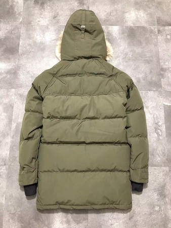 Can*a Go*e coat (e30)-225