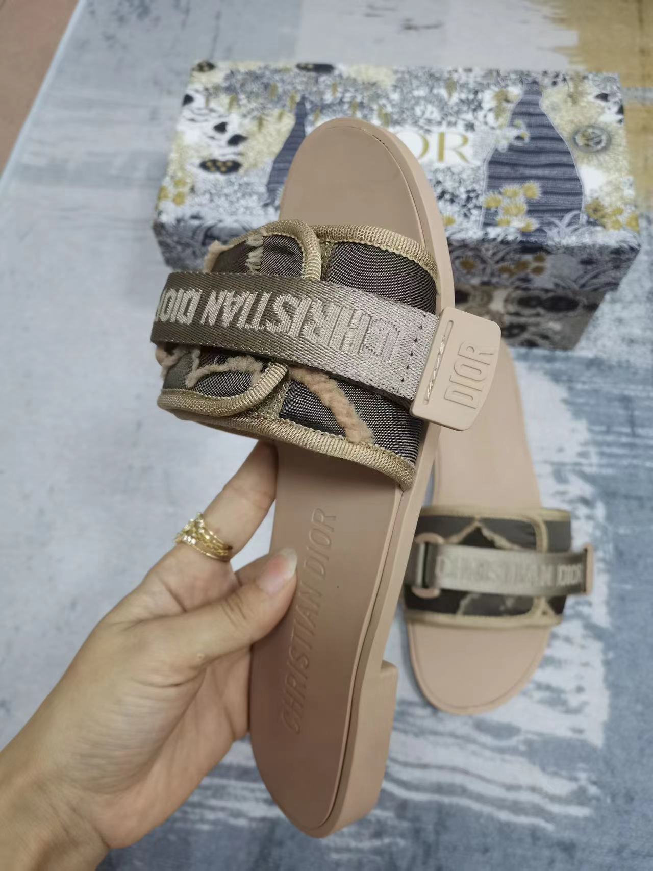 D*or slippers women(aaa)-051