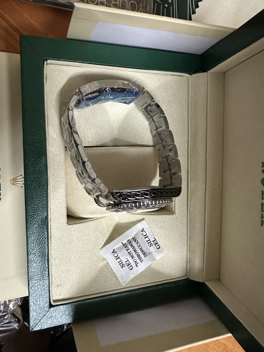 R*l*x watches-161