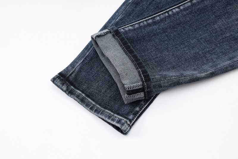 LV Jeans-004