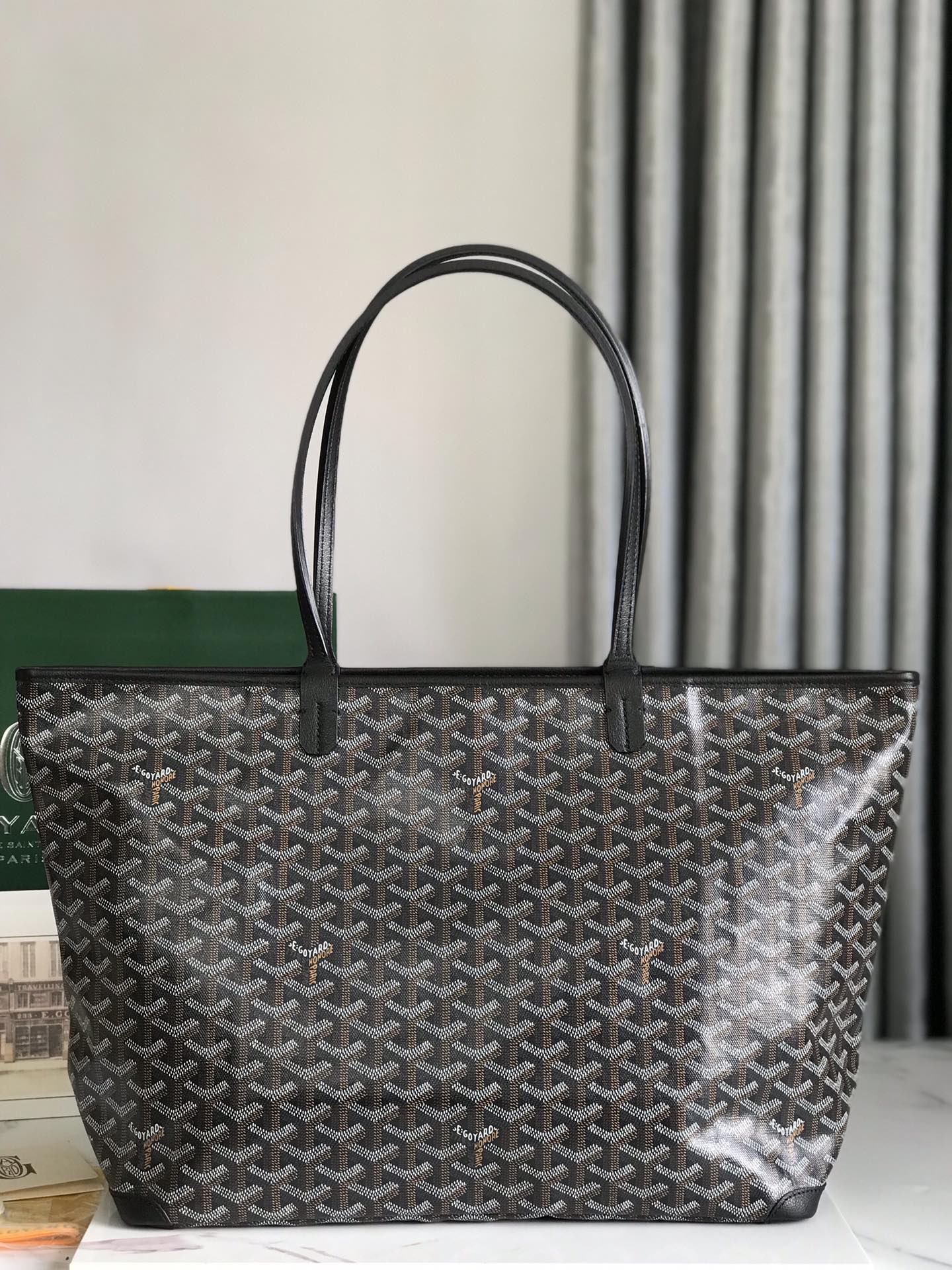 Go*ard handbags aaaa(women)-091