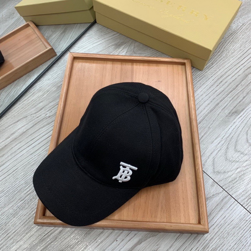 Ba*len*cia*ga cap-235