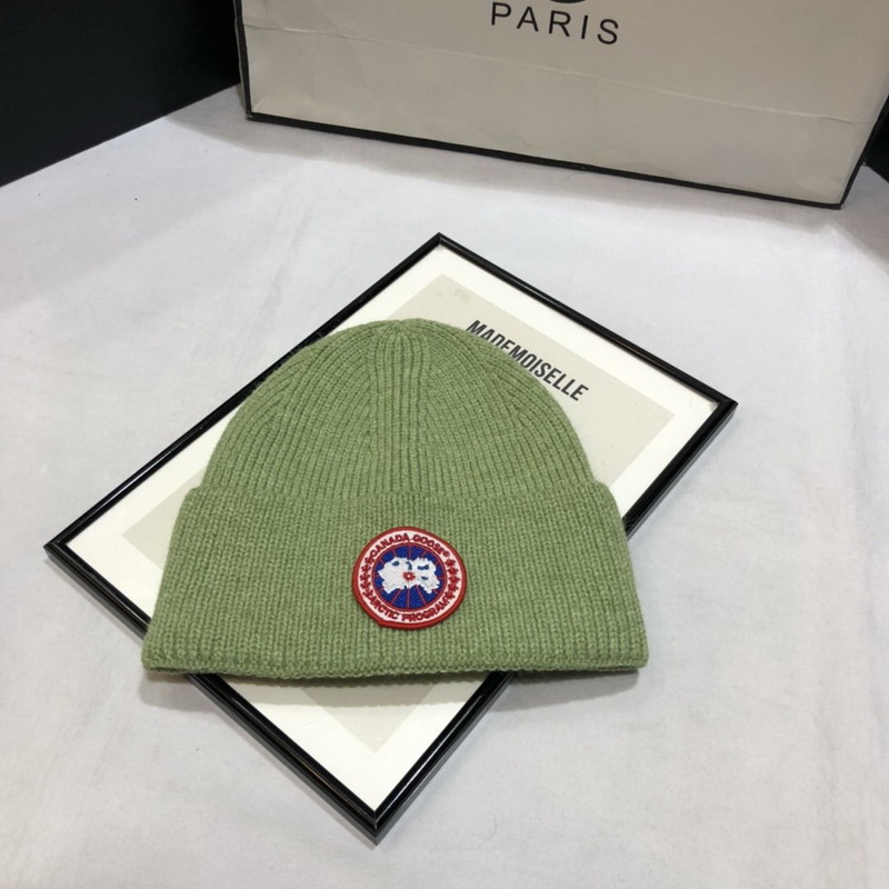 Can*a Go*e beanies-042