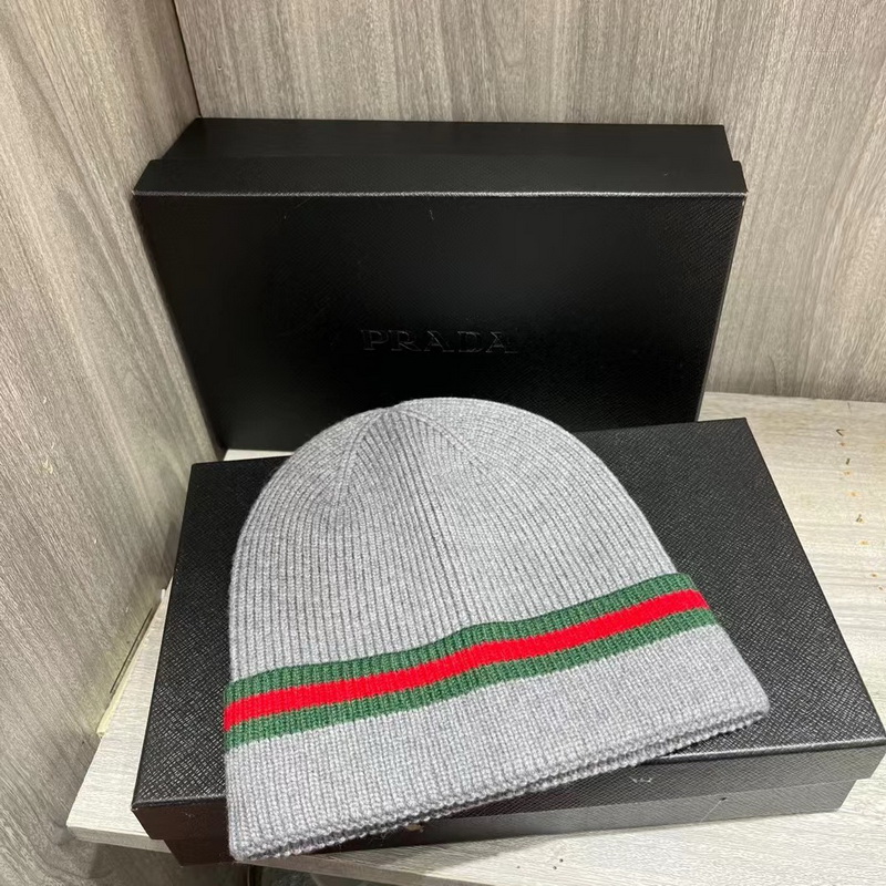 G*u*i beanies-006