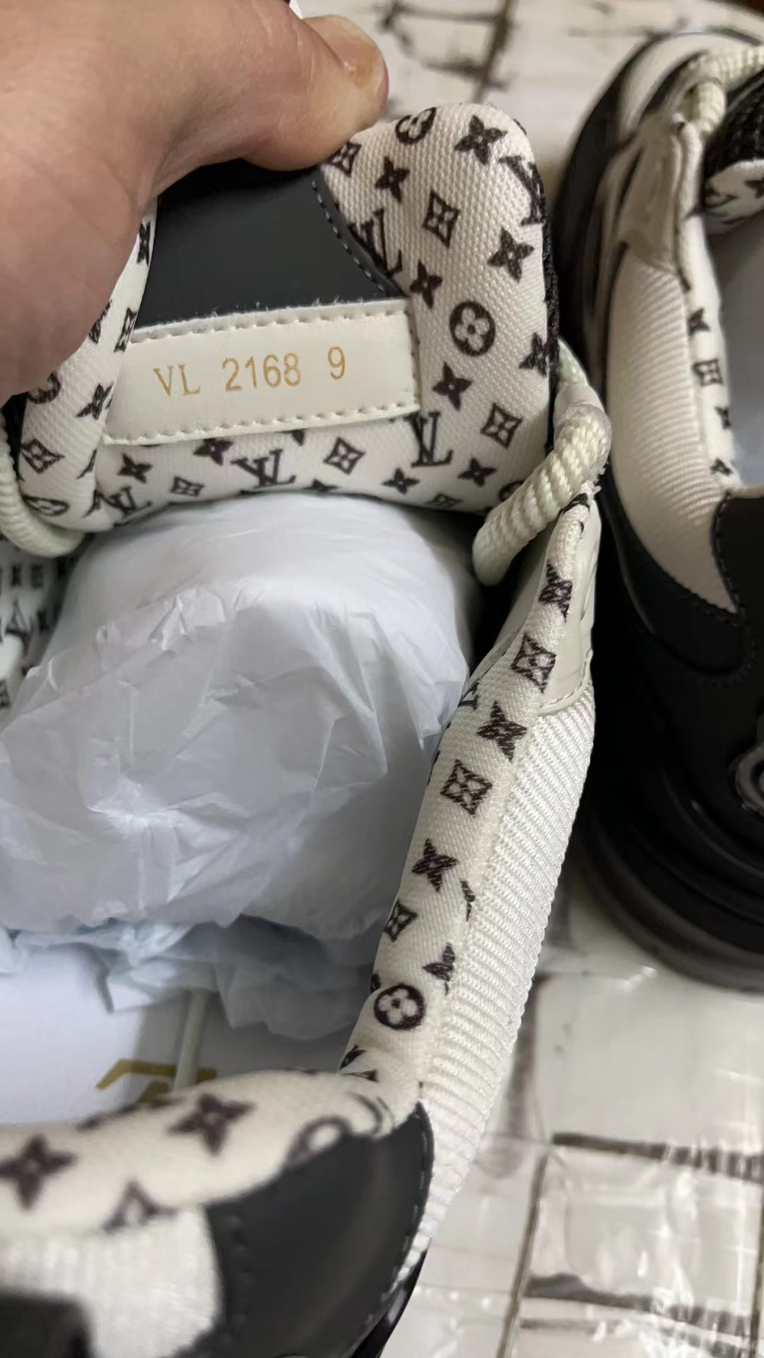 LV Shoes(AAA)-953