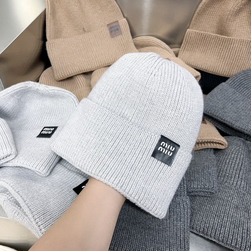 M*um*u beanies-037