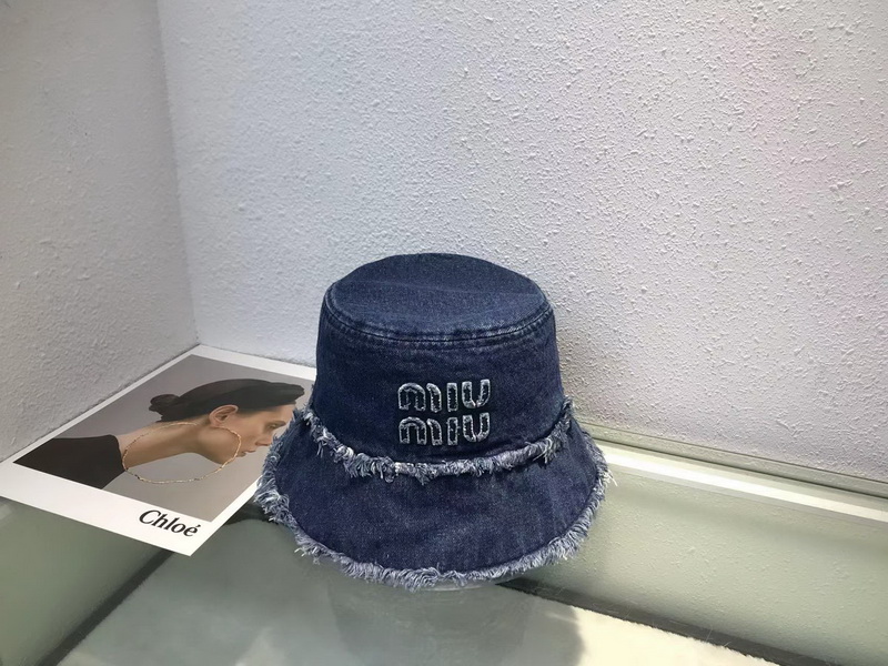 M*um*u cap-090