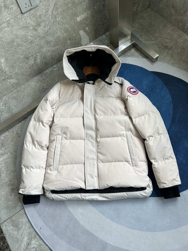 Can*a Go*e coat-234