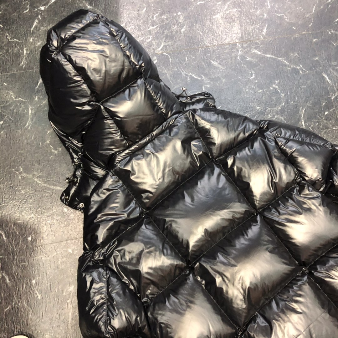 Moncler Coat(Women)-090