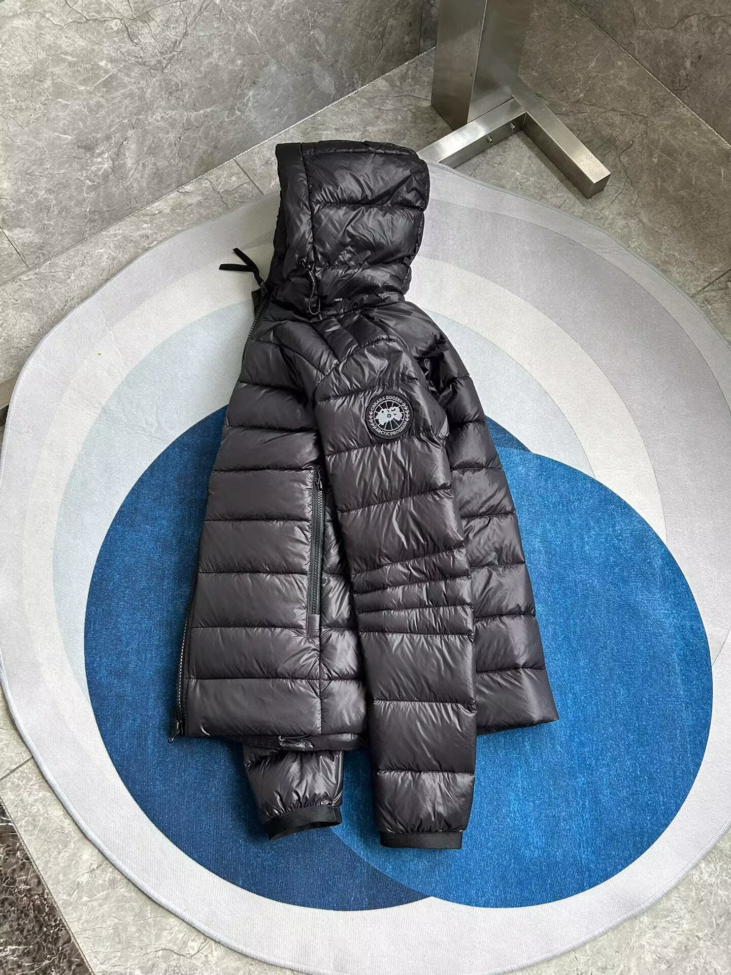 Can*a Go*e coat-262