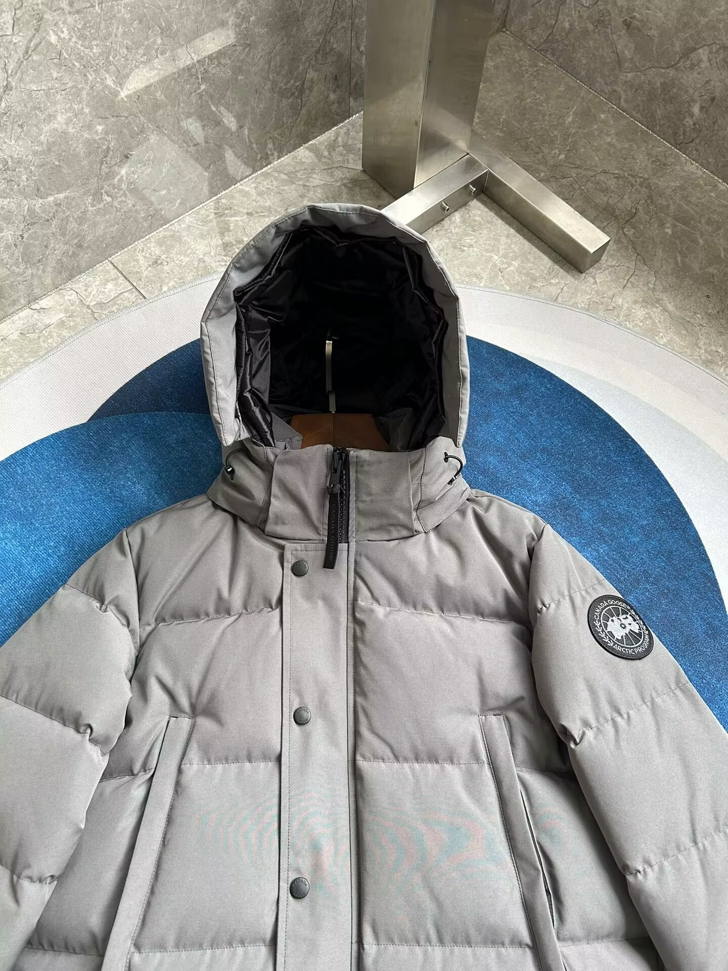 Can*a Go*e coat-366