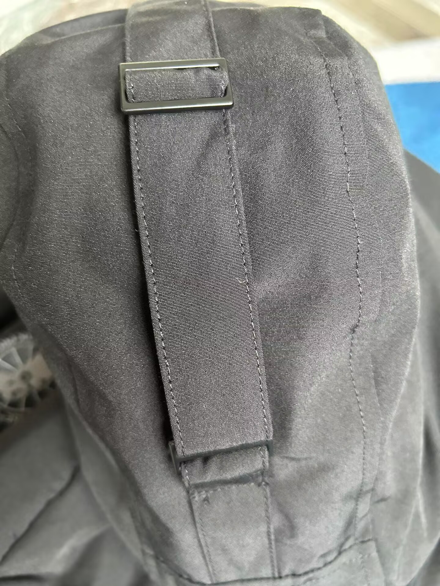 Can*a Go*e coat-367