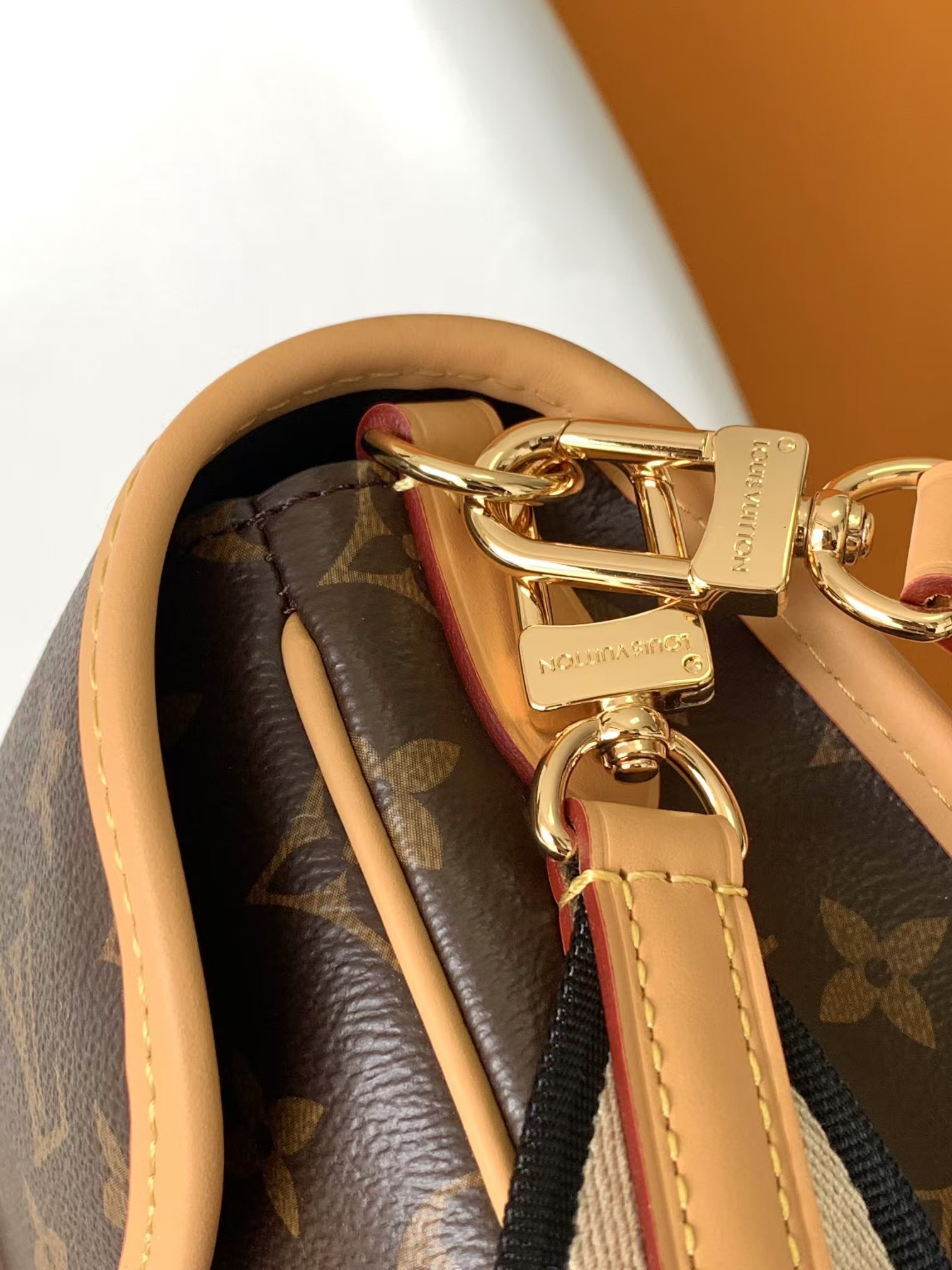 LV Handbags AAAA(Women)-245