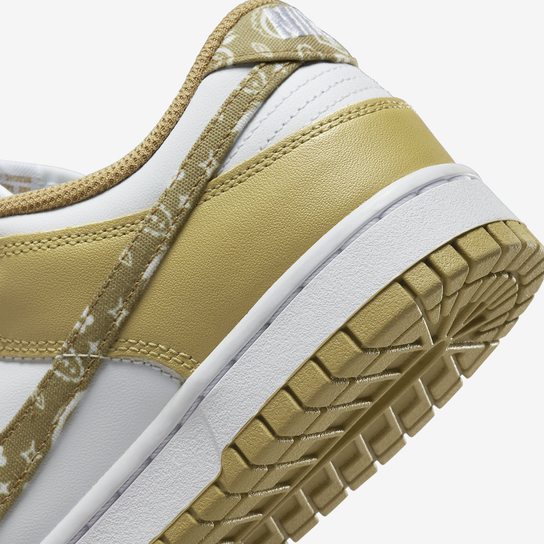 Nike Dunk Low Barley Paisley