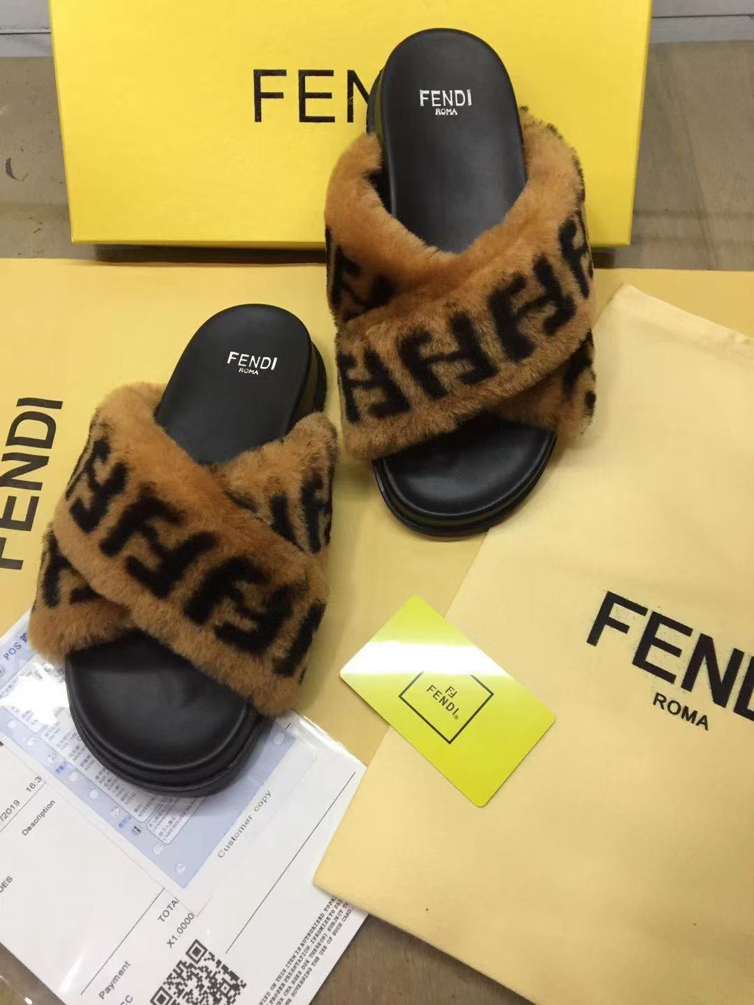 F**di slippers(aaa)-008