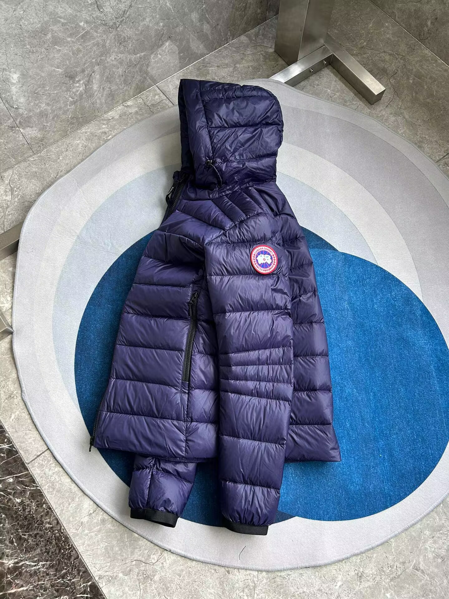 Can*a Go*e coat-259
