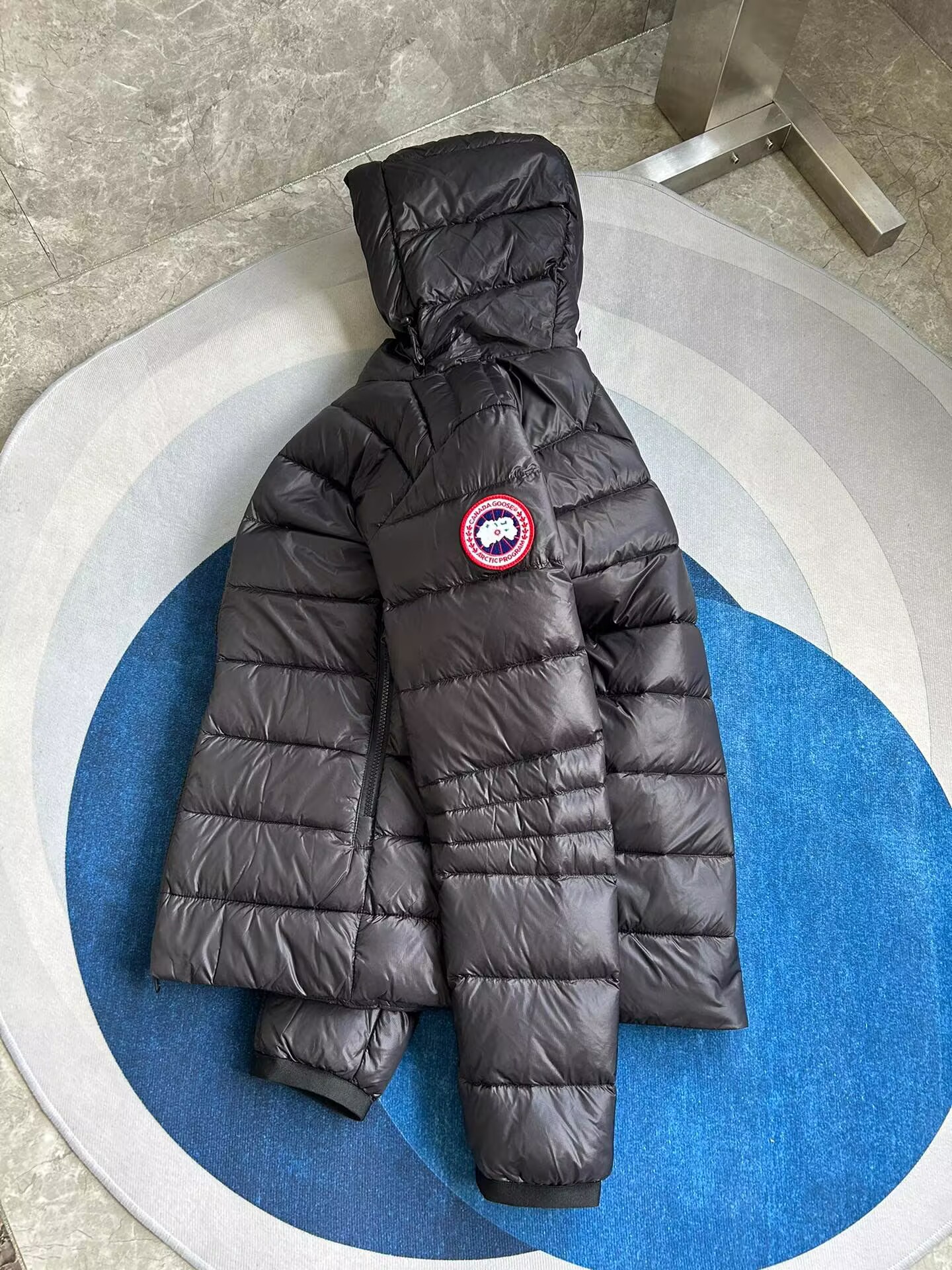 Can*a Go*e coat-258