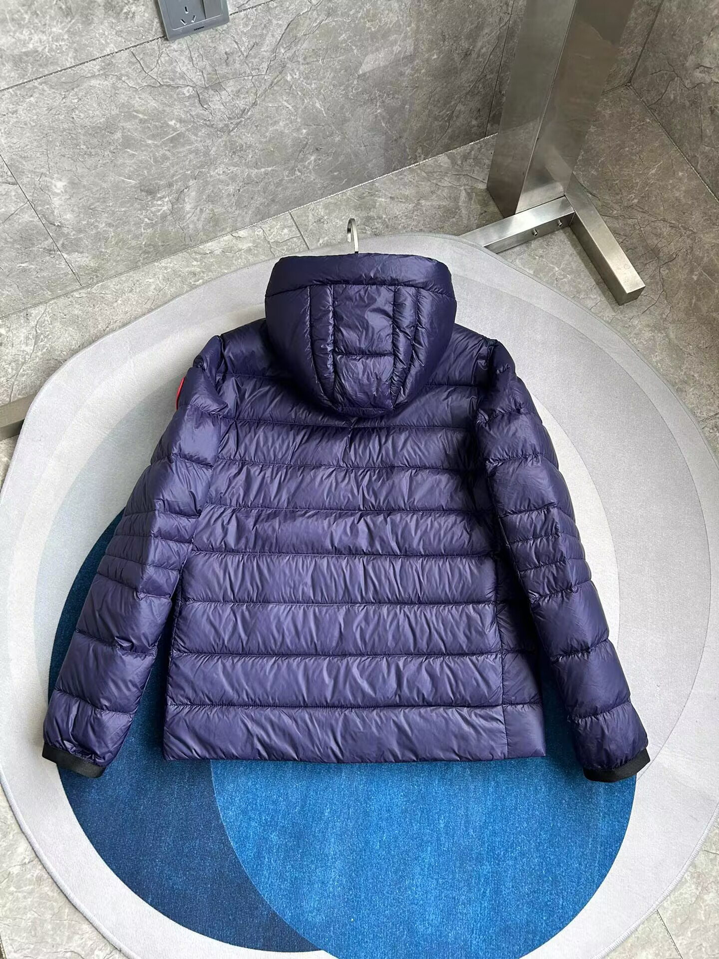 Can*a Go*e coat-259