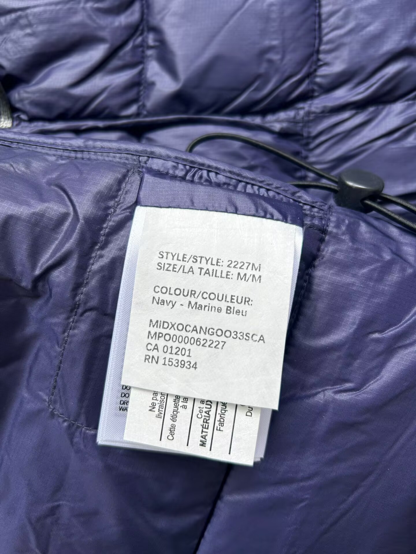 Can*a Go*e coat-259