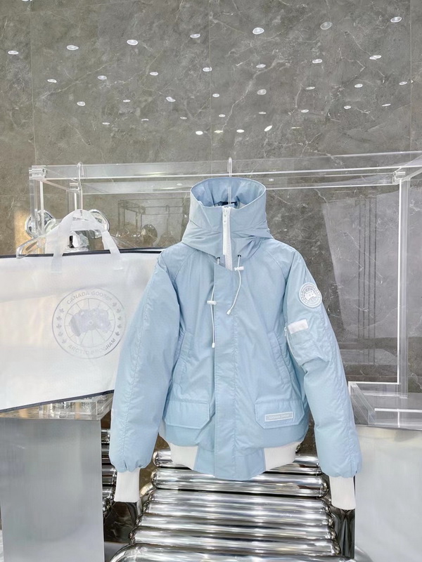 Can*a Go*e coat-313